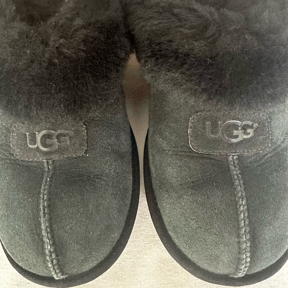 UGG Black Suede Slippers Women’s Size 9 - Picture 3 of 7